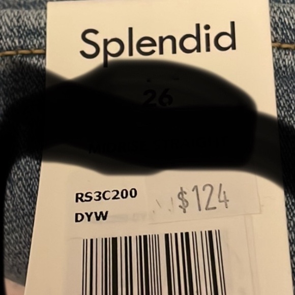 NWT- women’s 25
splendid jeans
Faded blue
Mid - Rise Crop - Picture 3 of 10